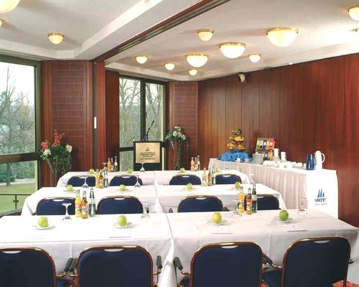 มาริทิม โฮเต็ล บาด ฮอมบูร์ก Hotel บาดฮอมบูร์ก ฟอร์ แดร์เฮอเฮอ ภายนอก รูปภาพ