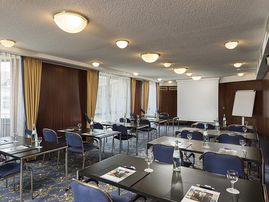 มาริทิม โฮเต็ล บาด ฮอมบูร์ก Hotel บาดฮอมบูร์ก ฟอร์ แดร์เฮอเฮอ ภายนอก รูปภาพ